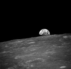 terra luna wikipedia01