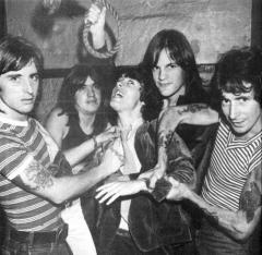 1975 ACDC Melbourne Jail 01