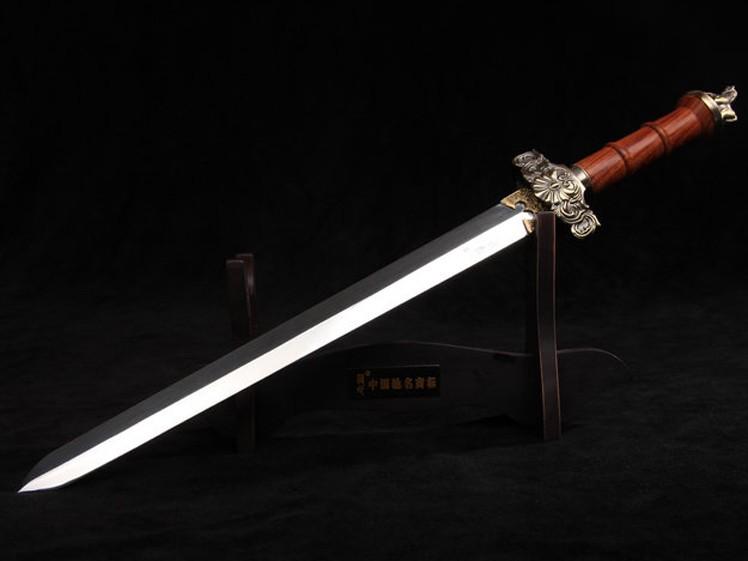 chinese_sword_zodiac_short_sword_11.jpg.f9b878c6f68d6c35d6c88aaaccf4dd2c.jpg