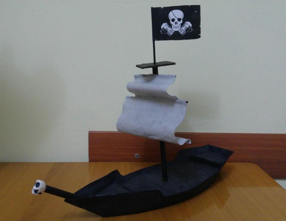 Barca pirati.jpeg