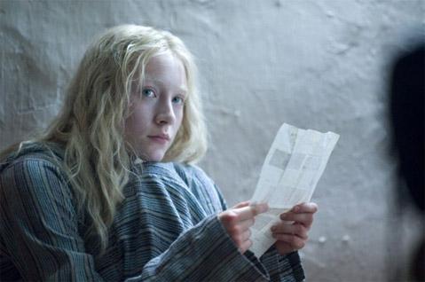 hanna-movie-image-saoirse-ronan.jpg.87d40adbc345ea5c9336f6ef471a55eb.jpg