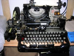 large.1024px-Siemens_t37h_without_cover-300x225.jpg.be83fef2d5fbbd08fd1b4104d694cbc6.jpg